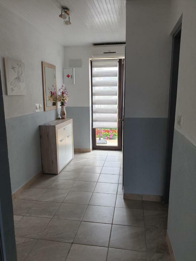 Apartman Laura Smoljanac Exteriér fotografie